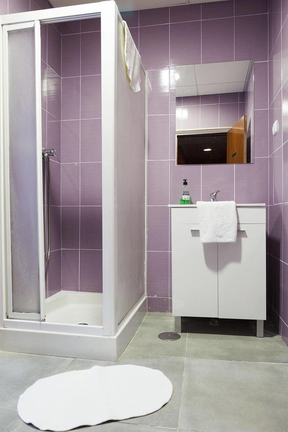 Hostal Londres Гранада Екстер'єр фото